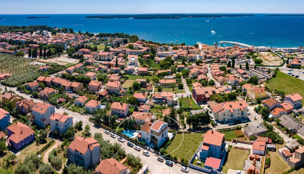 Villa Elena Deluxe Mit Whirlpool Und Beheiztem Pool Am Meer Und Wunderschoenen Blick Auf Die Brijuni Inseln Fazana Ngoại thất bức ảnh