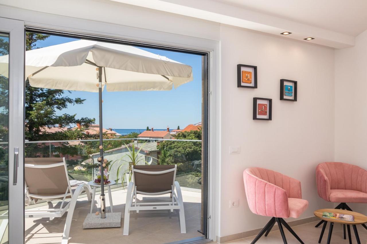 Villa Elena Deluxe Mit Whirlpool Und Beheiztem Pool Am Meer Und Wunderschoenen Blick Auf Die Brijuni Inseln Fazana Ngoại thất bức ảnh