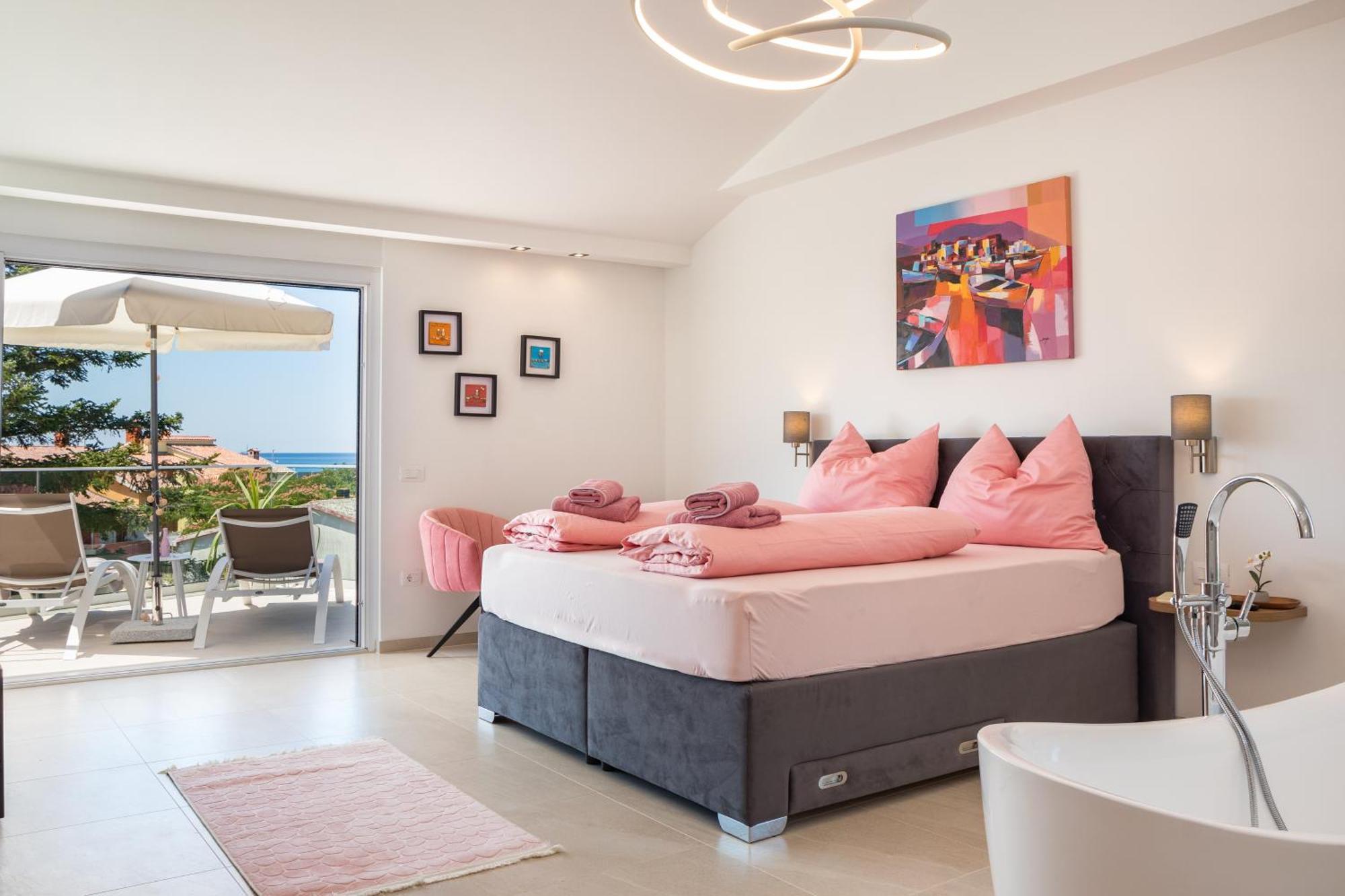 Villa Elena Deluxe Mit Whirlpool Und Beheiztem Pool Am Meer Und Wunderschoenen Blick Auf Die Brijuni Inseln Fazana Ngoại thất bức ảnh
